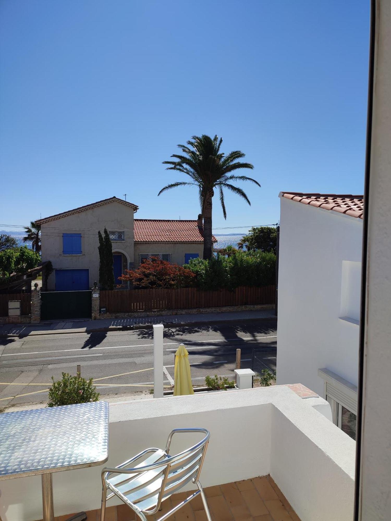 הייר Hotel Le Calypso מראה חיצוני תמונה